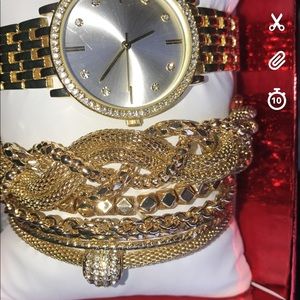 I’m selling this watch for the lowest price